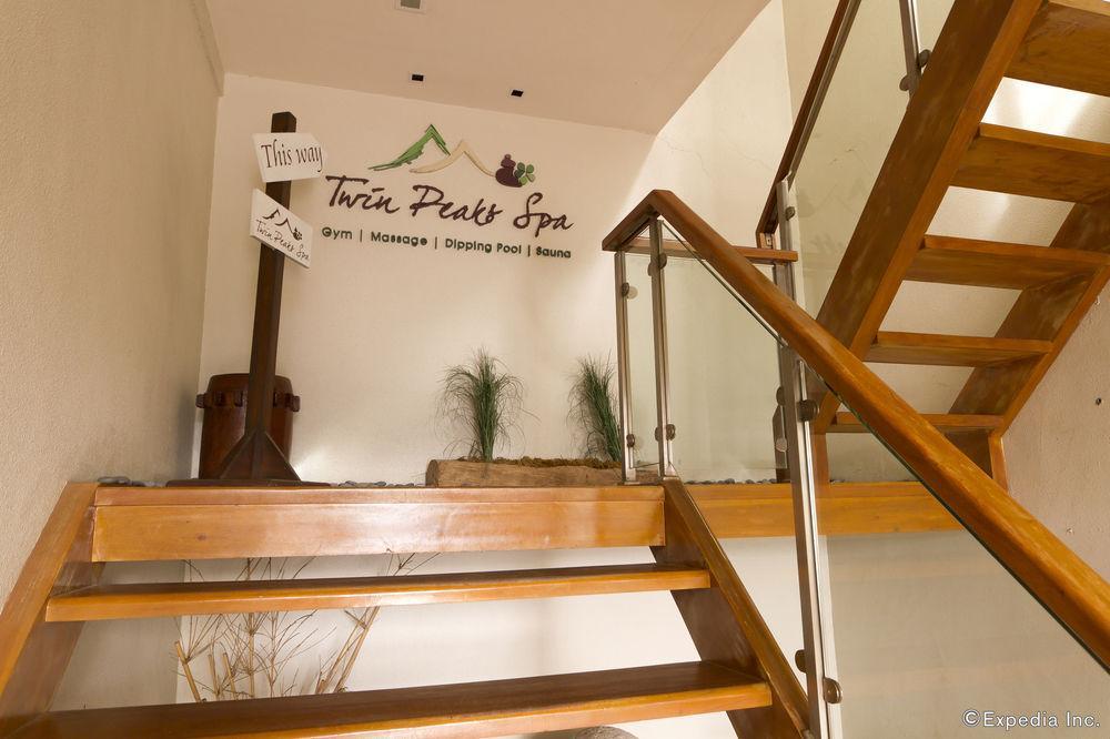 Castle Peak Hotel Cebu Kültér fotó