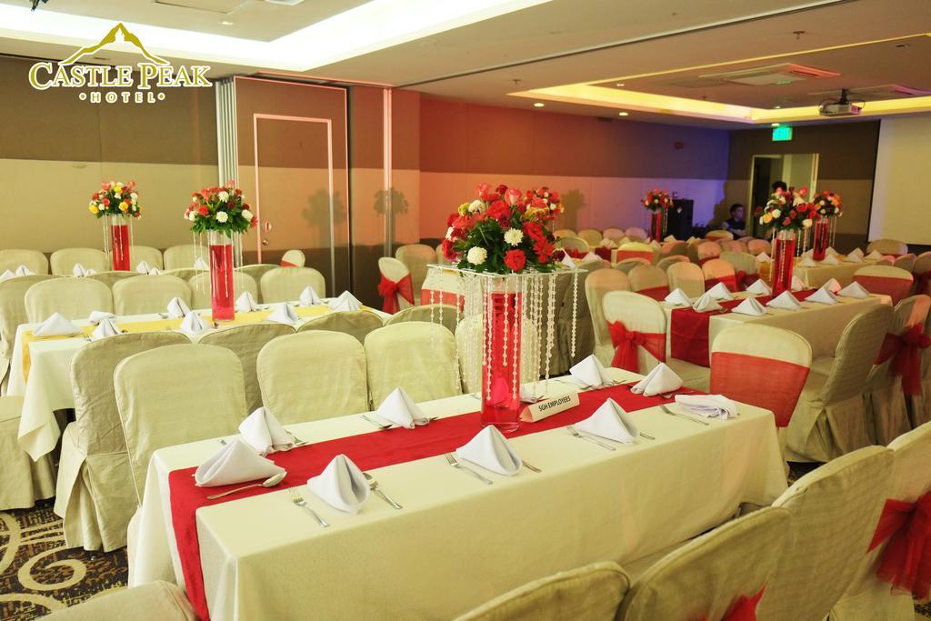 Castle Peak Hotel Cebu Kültér fotó